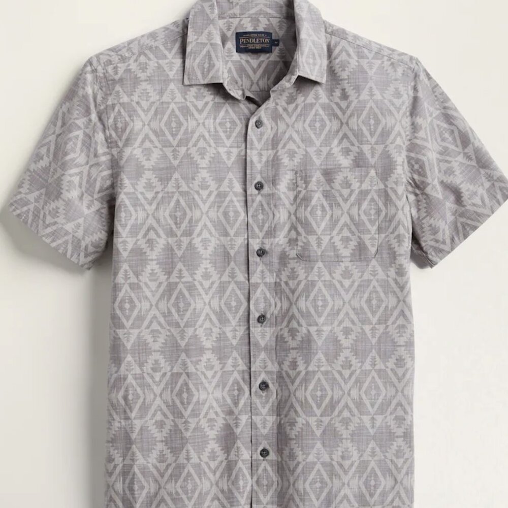 PENDLETON MEN'S SHORT-SLEEVE DEACON CHAMBRAY SHIRT